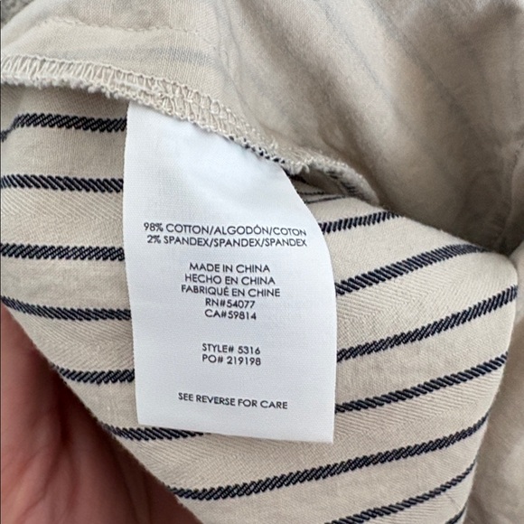 Cabi Tick Tock Cream Pinstripe Cropped Trouser Midrise Women's 16 - Picture 11 of 11